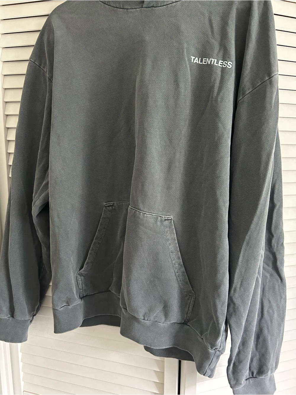 TALENTLESS Slate Gray Crewneck Pullover